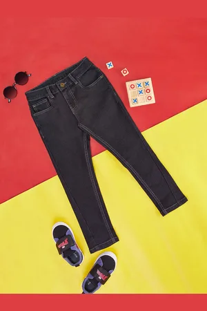 Pantaloons Boys Clean Look Mid-Rise Stretchable Jeans