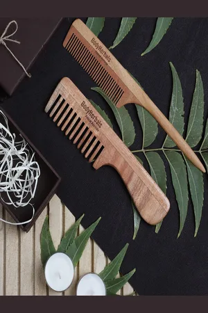 BodyHerbals Set Of 2 Anti Static Handmade Neem Wood Handle Rake & Tail Comb