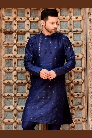 HOUSE OF DEYANN Floral Embroidered Band Collar Sequinned Straight Kurta