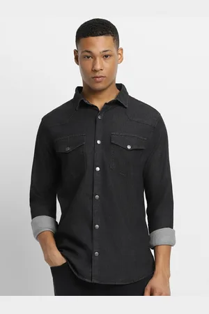 Forever 21 Spread Collar Pocket Opaque Cotton Casual Shirt