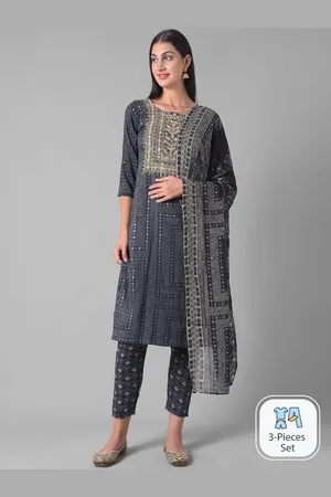 Dollar Missy Ethnic Motifs Printed Regular Thread Work Kurta With Trousers & Dupatta