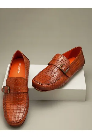 Ruosh Men Textured Leather Loafers With Buckle Detail
