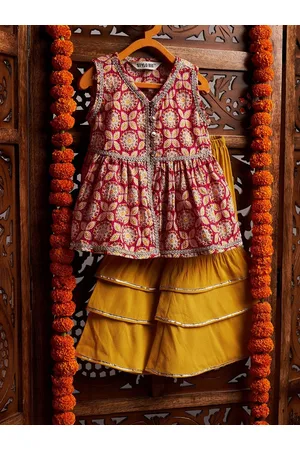 Stylo Bug Girls Ethnic Motifs Printed Empire A-Line Kurti With Sharara