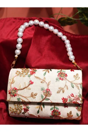 gaura pakhi Embellished Purse Clutch