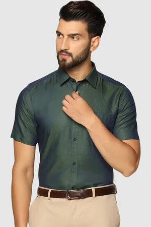 Blackberrys Spread Collar Slim Fit Cotton Straight Formal Shirt