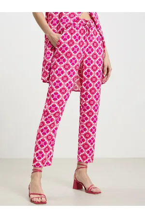 Calliope Women Floral Printed Straight Fit High-Rise Trousers