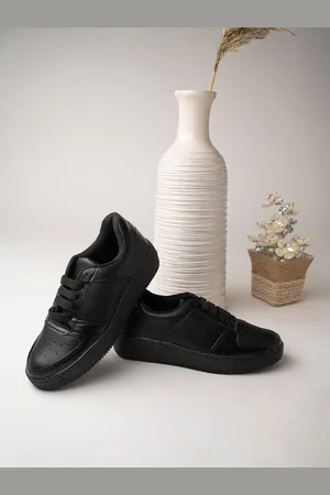 Shoetopia Girls Lace-Up Lightweight Sneakers