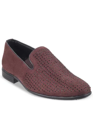 Metro Men Textured Formal Loafers