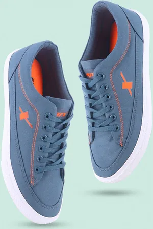 Sparx Men Lace-Up Contrast Sole Sneakers