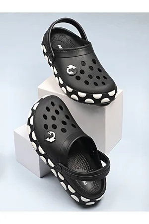 NEOZ Girls Black Self Design Clogs