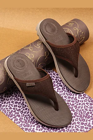 NEOZ Women Rubber Thong Flip-Flops