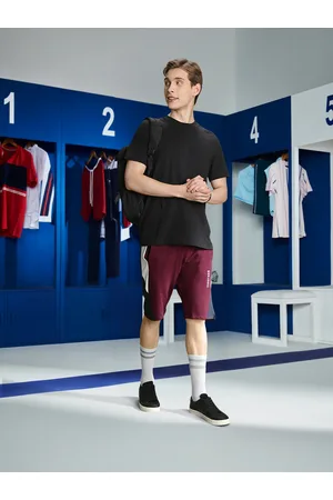 HARVARD Men Colourblocked Regular Fit Mid-Rise Shorts