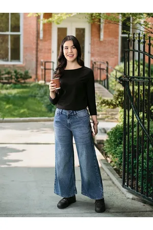 HARVARD Women Navy Blue Wide Leg Light Fade Stretchable Cropped Jeans