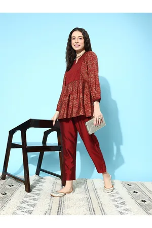 Libas Women Relaxed Solid Regular Fit Pleated Trousers