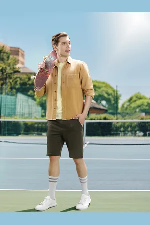 HARVARD Men Olive Green Pure Cotton Solid Regular Fit Shorts