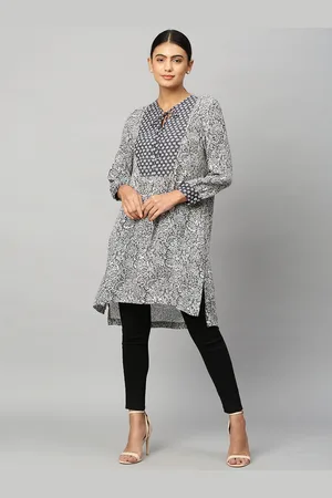 Chemistry Floral Printed Tie-Up Neck Straight Kurta