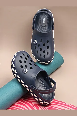 NEOZ Girls Navy Blue Self Design Clogs