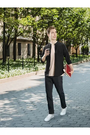 HARVARD Men Black Regular Fit Solid Casual Shirt
