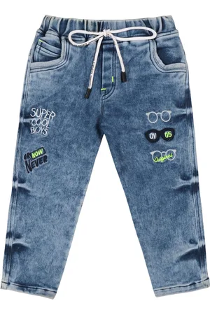 Wish Karo Boys Classic Typography Printed Regular Fit Mid-Rise Clean Look Cotton Jean