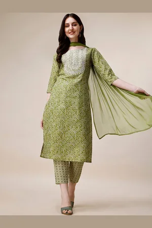 Berrylicious Bandhani Printed Thread Work Kurta With Trousers & Dupatta