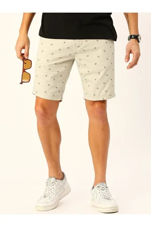 Mast & Harbour Men Conversational Printed Pure Cotton Slim Fit Shorts