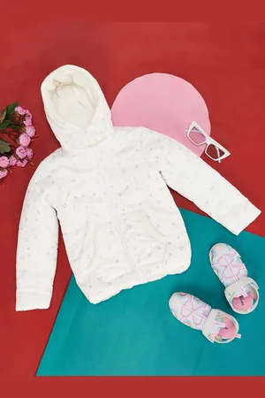 Pantaloons Girls Conversational Printed Puffer Jacket
