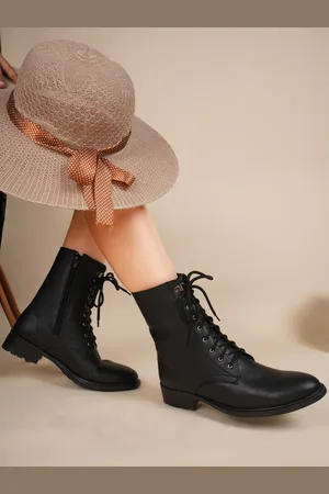 SHUZ TOUCH Women High Top Leather Block Heel Chunky Boots