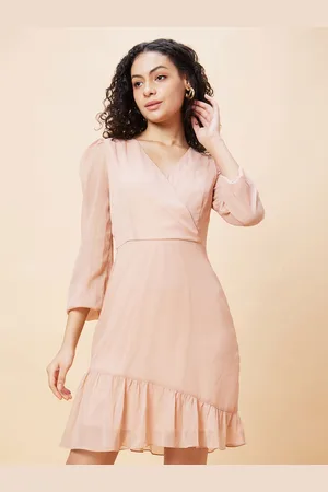 Globus Slit Sleeve Ruffled Midi Dress