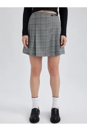 Knee length pleated skirt cheap online