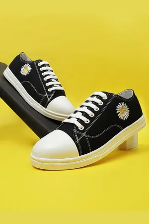 Tokyo Talkies Women Black & White Floral Embroidered Comfort Insole Contrast Sole Sneakers