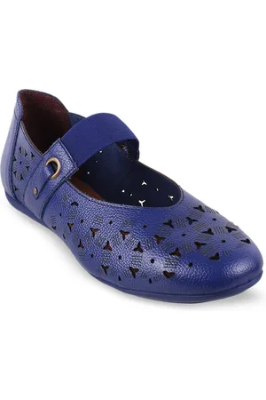 Catwalk Textured Laser Cuts Leather Ballerinas