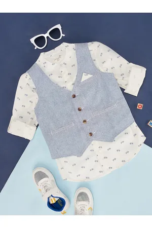 Pantaloons Boys Conversational Printed Cotton Casual Shirt with Coat