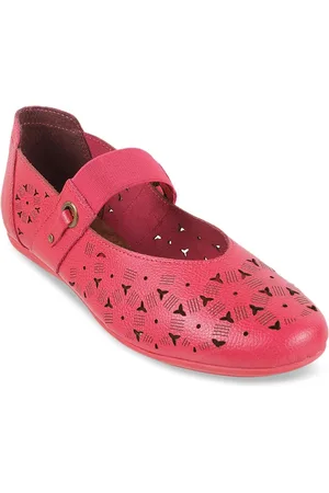 Catwalk Textured Leather Ballerinas With Laser Cuts