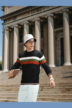 HARVARD Men Black Round Neck Striped Pullover