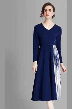 JC Collection Women Navy Blue & Off White Colourblocked Midi Fit & Flare Dress