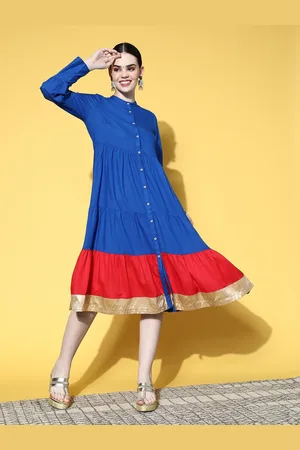Sangria Women Blue & Red Colourblocked Tiered A-line Midi Dress