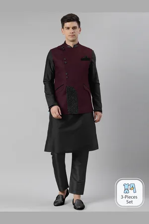TheEthnic.Co Mandarin Collar Beads & Stones Regular Kurta With Trousers & Nehru Jacket