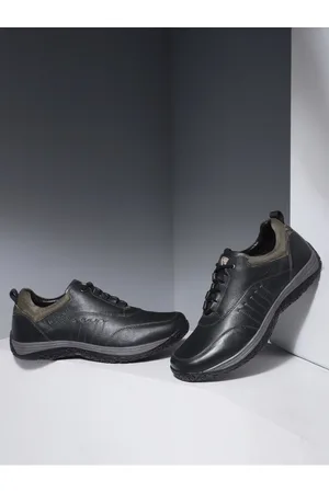 Red Chief Men Comfort Insole Leather Contrast Sole Sneakers