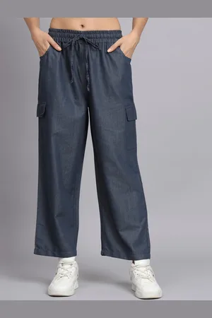 Broowl Women Lean Mid Rise Clean Look Flared Cotton Cropped Jeans