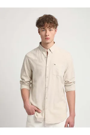 The Bear House Slim Fit Button Down Collar Chest Pocket Casual Shirt