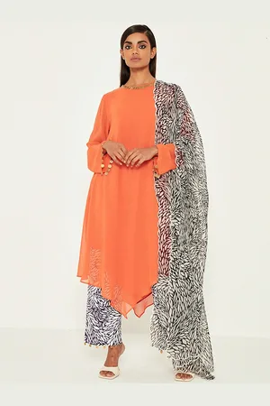 Ancestry Boat Neck Asymmetric Kurta