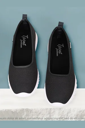TPENT Women Lightweight Mesh Padded Insole Contrast Sole Slip-On Sneakers