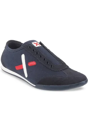 Metro Men Printed Round Toe Sneakers