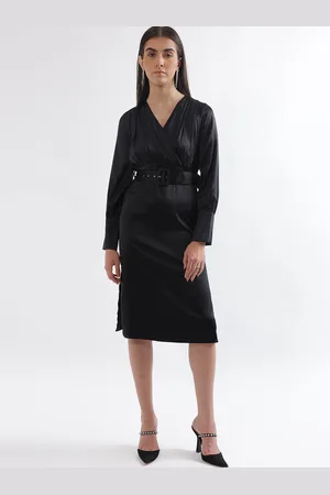 CENTRESTAGE V-Neck Belted Wrap Dress