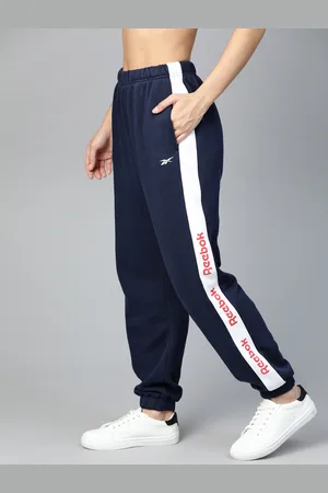 Reebok training essentials linear best sale logo joggers