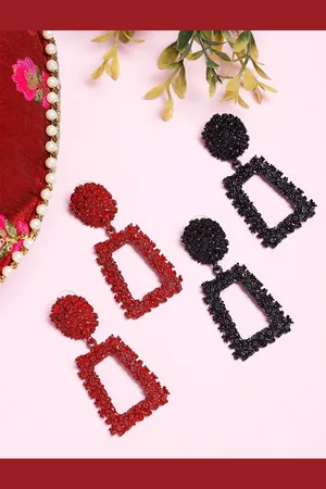 DressBerry Set of 2 Geometric Drop Earrings