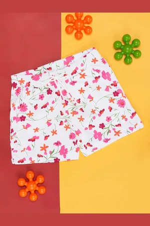 Pantaloons Girls Floral Printed Mid Rise Cotton Shorts
