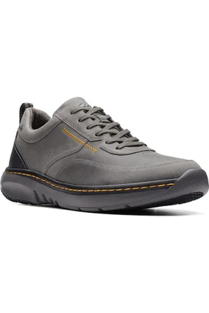 Buy Clarks Sneakers Casual shoes for Men Online FASHIOLA INDIA