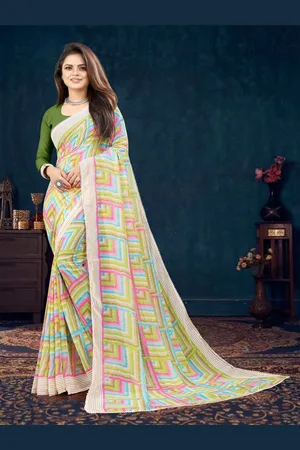 VAIRAGEE Geometric Printed Saree
