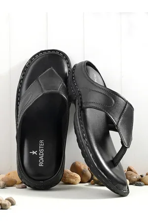 Buy Roadster Men Black Comfort Sandals - Sandals for Men 2380816 | Myntra